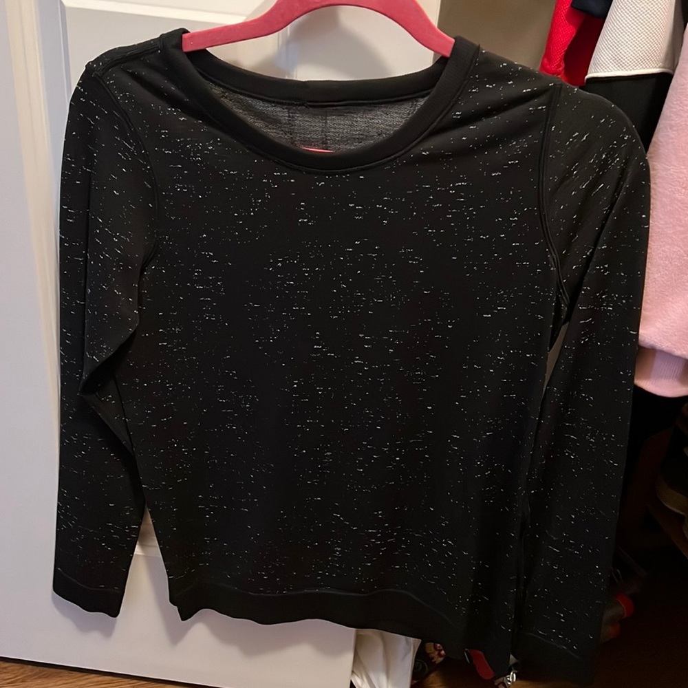 New Lululemon black shirt